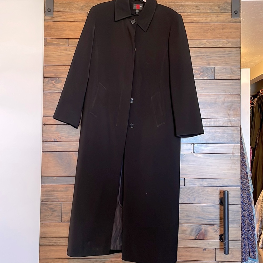 Gallery black long trench coat with removable liner